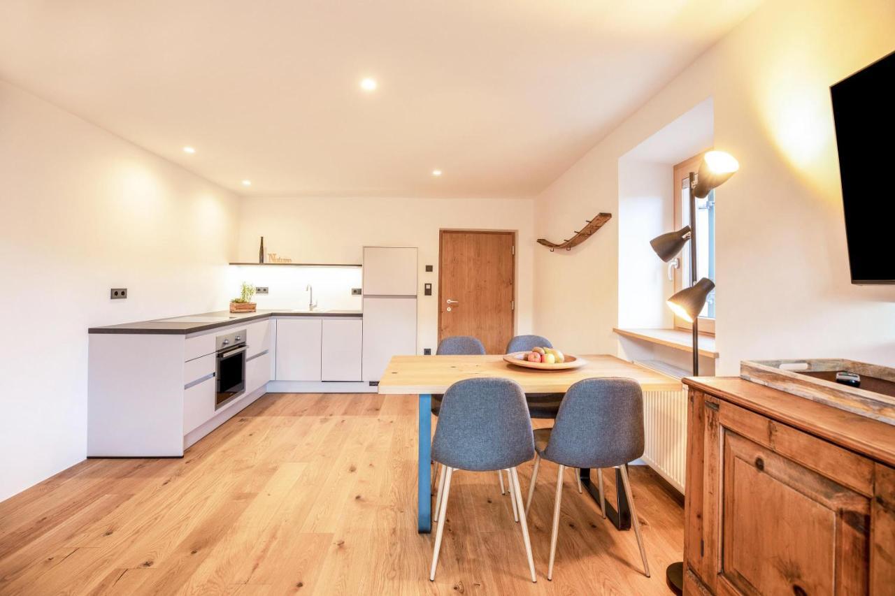 Brantenhof Ferienwohnung Vinea Cortaccia Bagian luar foto