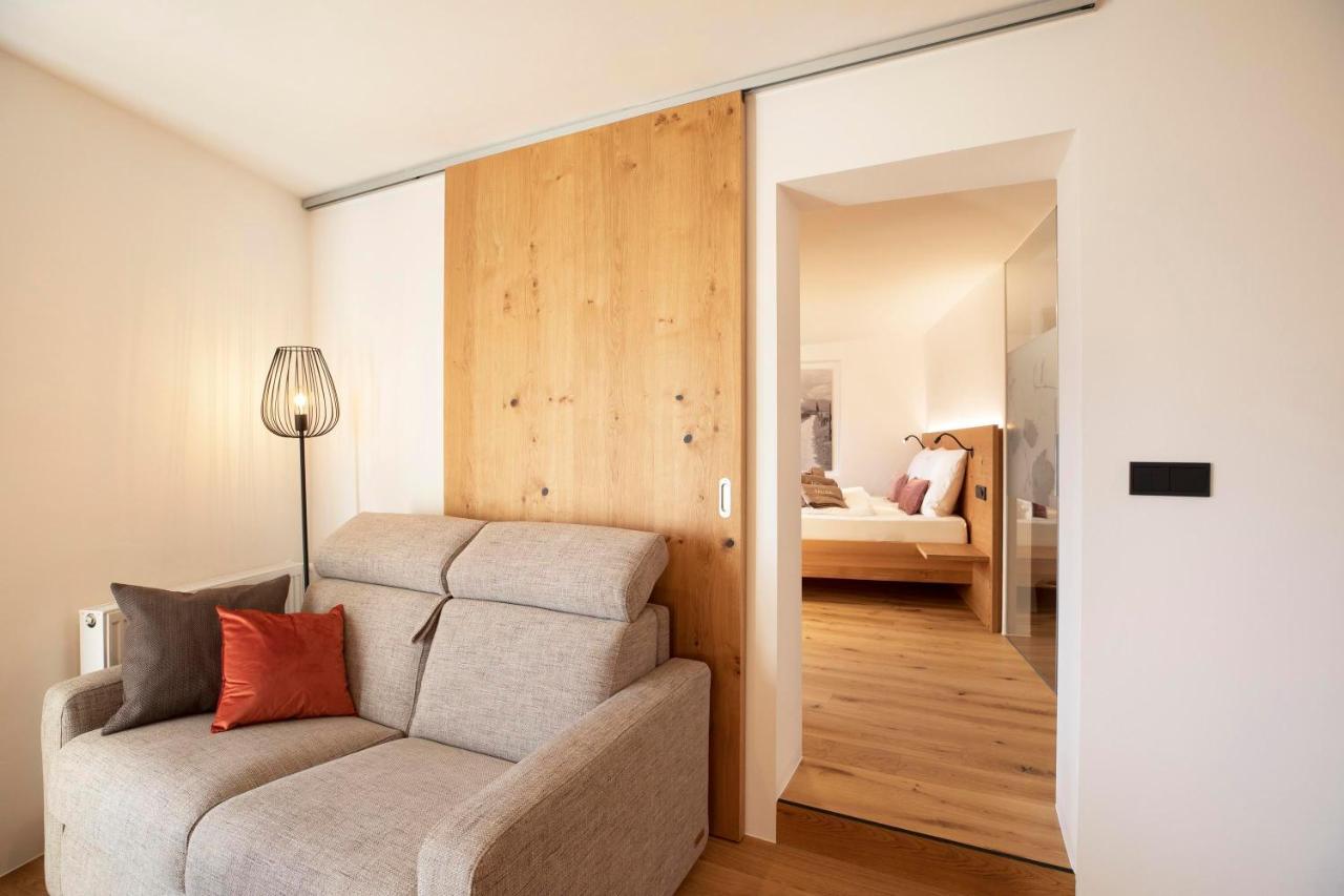 Brantenhof Ferienwohnung Vinea Cortaccia Bagian luar foto