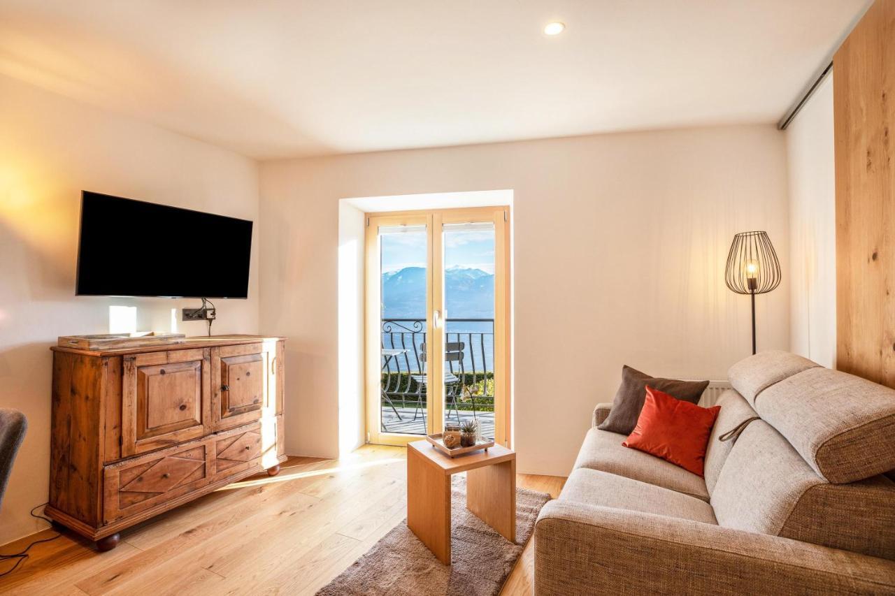 Brantenhof Ferienwohnung Vinea Cortaccia Bagian luar foto